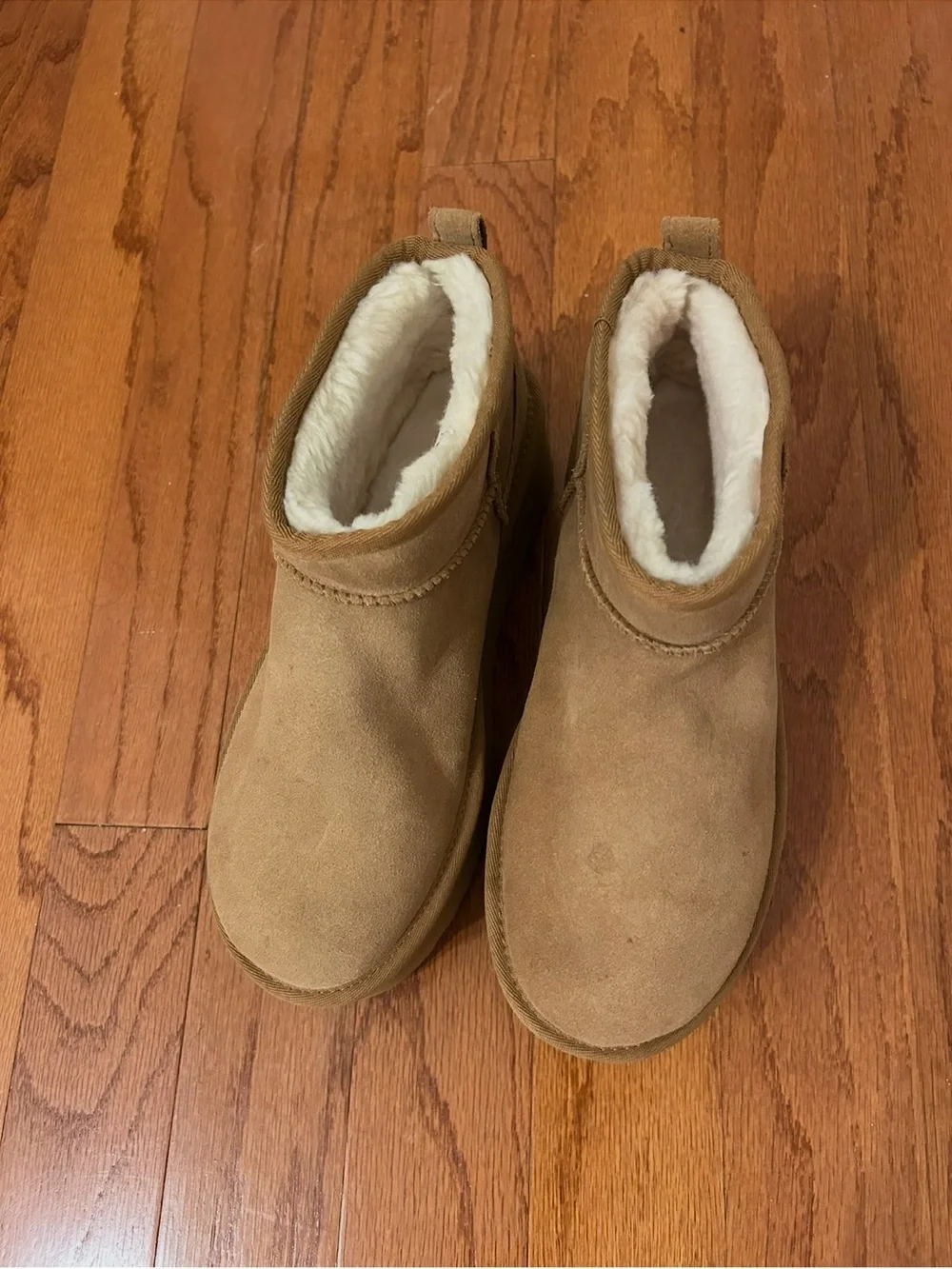 UGG classic ultra